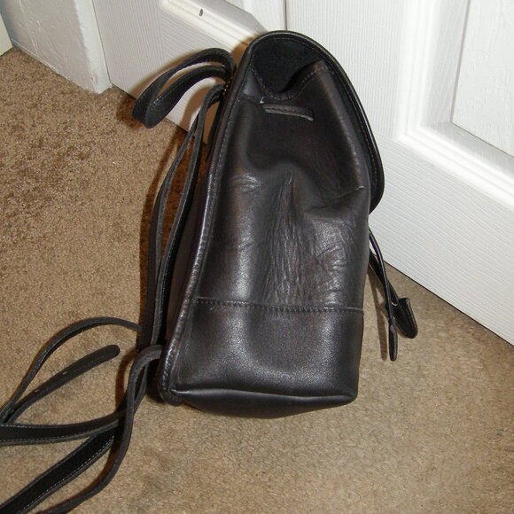 Vintage COACH black leather Backpack - Picture 6 of 14